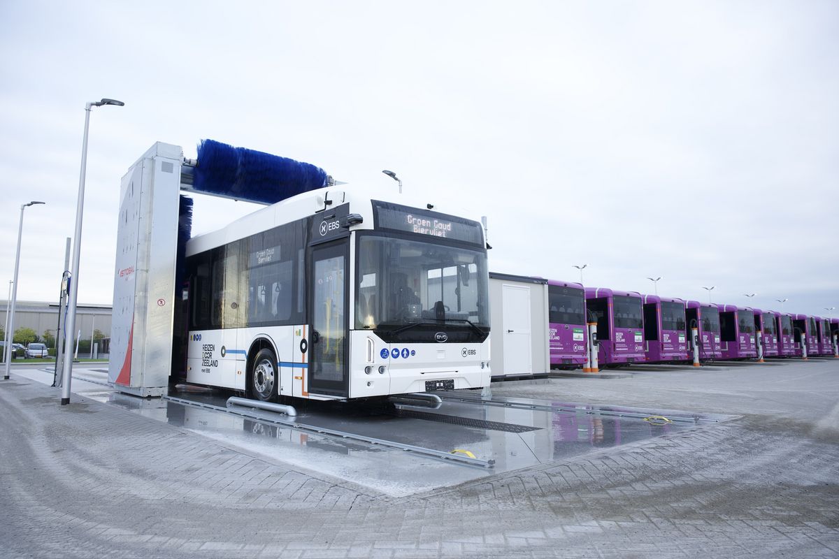 Bus